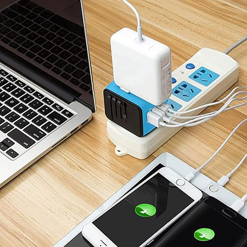 Universal Travel Adapter - Image 9