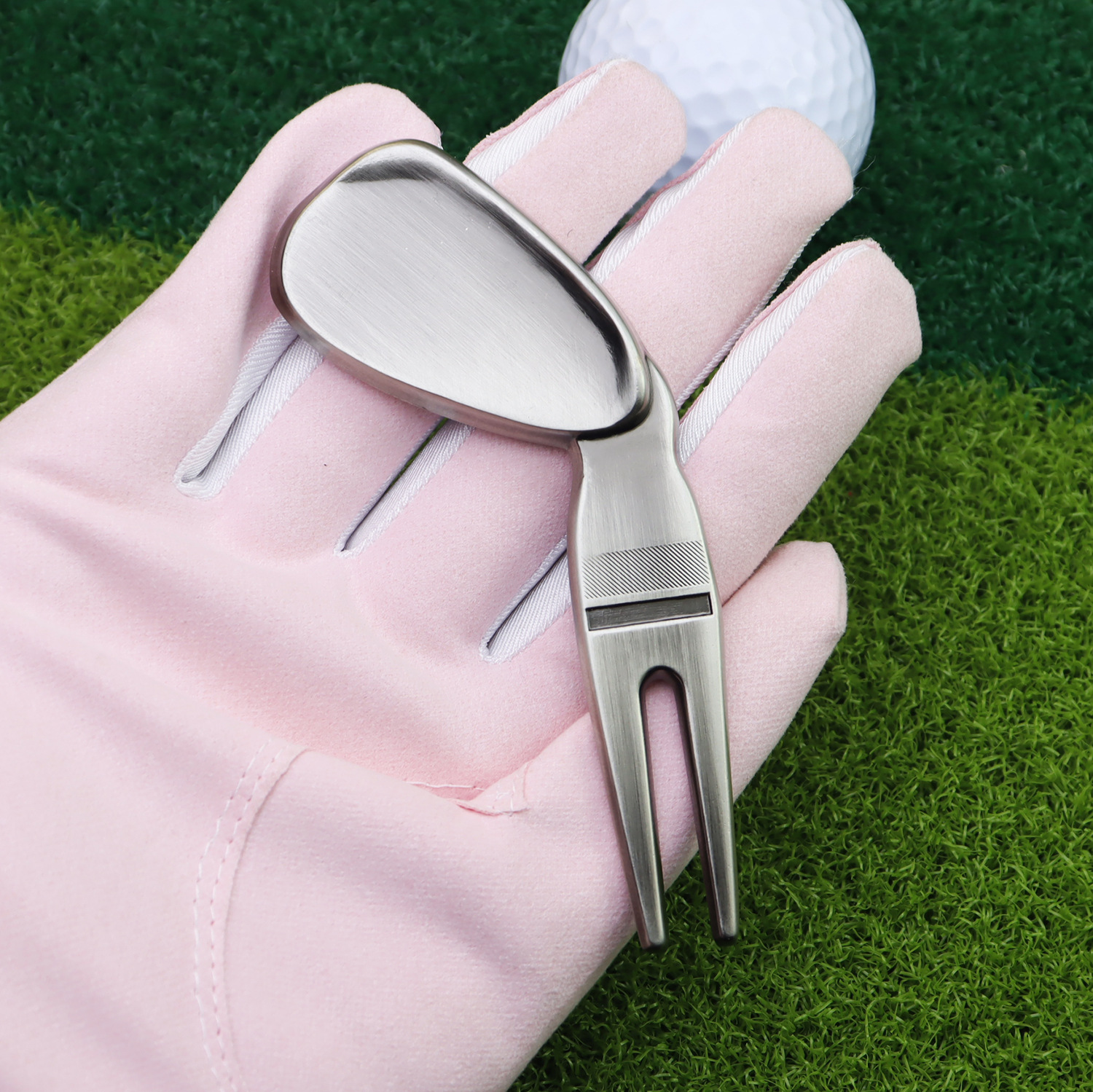 Golf-shaped golf divot tool - Image 6
