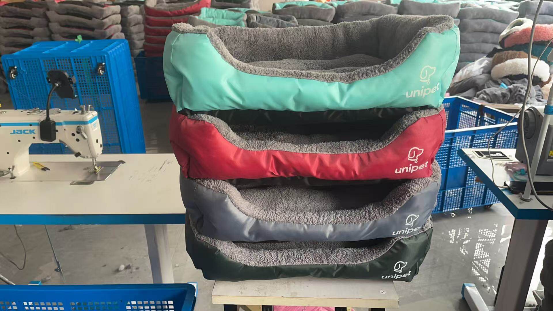 Oxford Cozy Sleeping Pet Pad - Image 7
