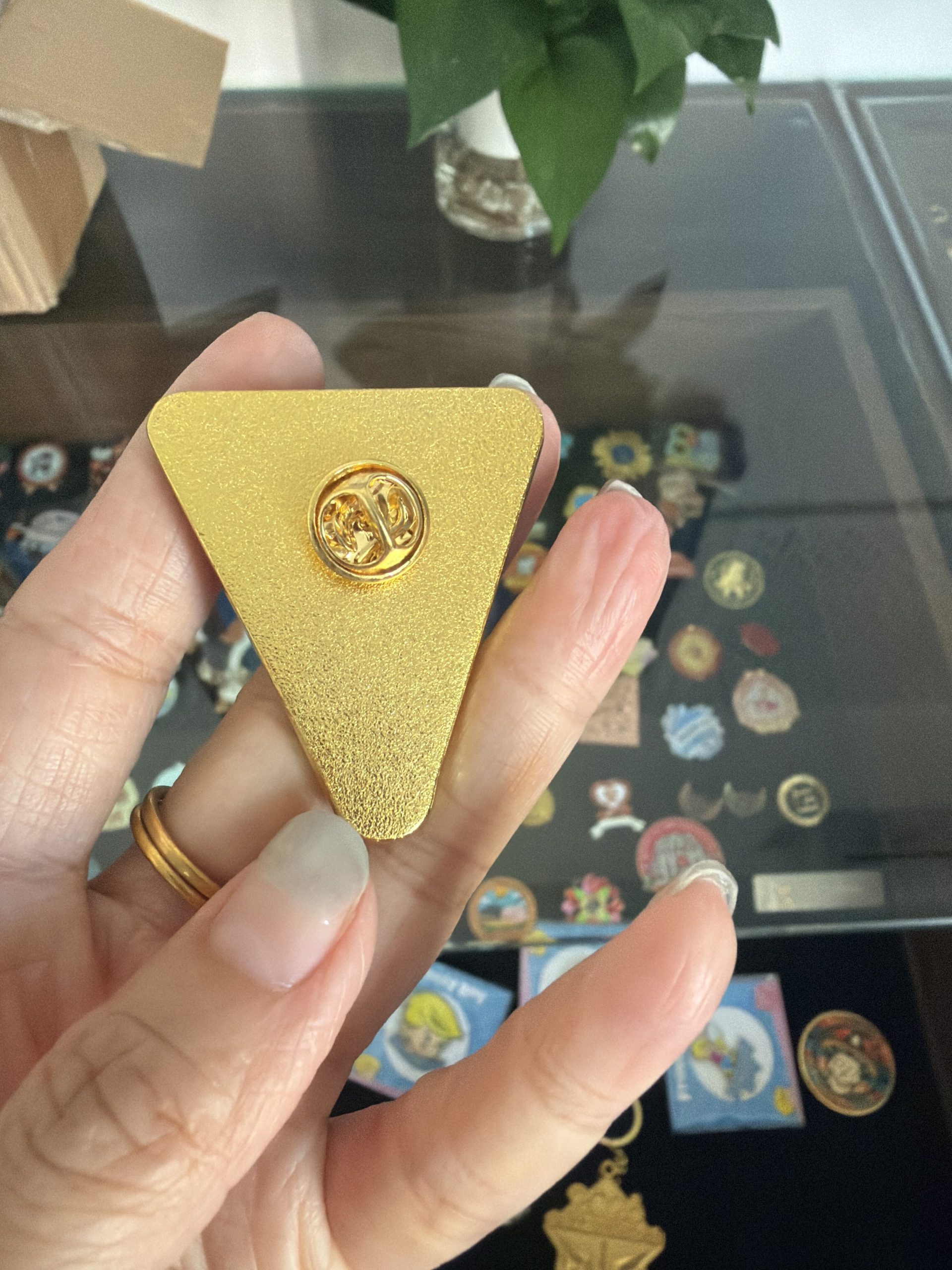 1” Tone-on-Tone Golden Lapel Pin - Image 6